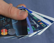 Visa и MasterCard согласовали со "Сбербанком" решение о возобновлении операций по картам банков-партнеров "Мастер-Банка" Visa и MasterCard согласовали со "Сбербанком" решение о возобновлении операций по картам банков-партнеров "Мастер-Банка"